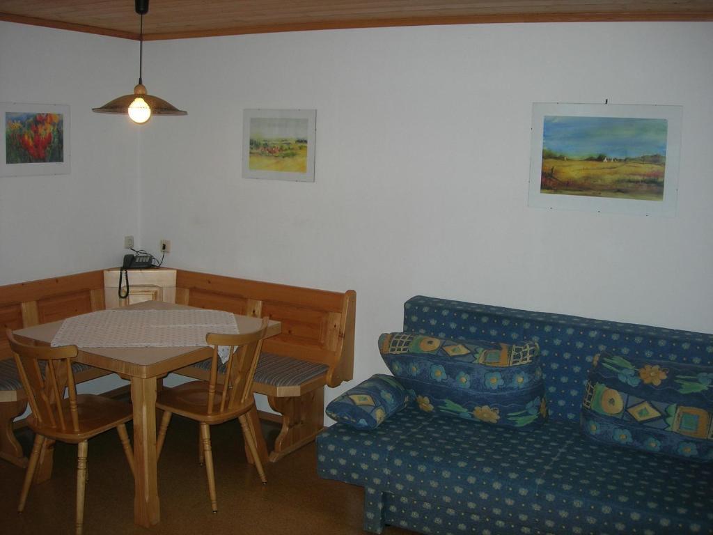 Appartement-Pension Familie Gewessler Бад-Миттерндорф Номер фото